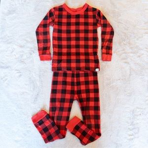 GAP Holiday Christmas Buffalo Plaid Red Black Pajamas Size 4 Years